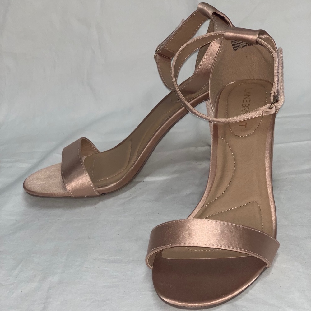 Wide width Lane Bryant heel